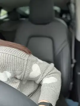 Snapshot of LadyLena1 chatting on February 4, 6:06 pm LadyLena1 online show from February 4, 6:06 pm