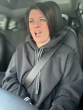 Snapshot of LadyLena1 chatting on February 5, 6:04 pm LadyLena1 online show from February 5, 6:04 pm