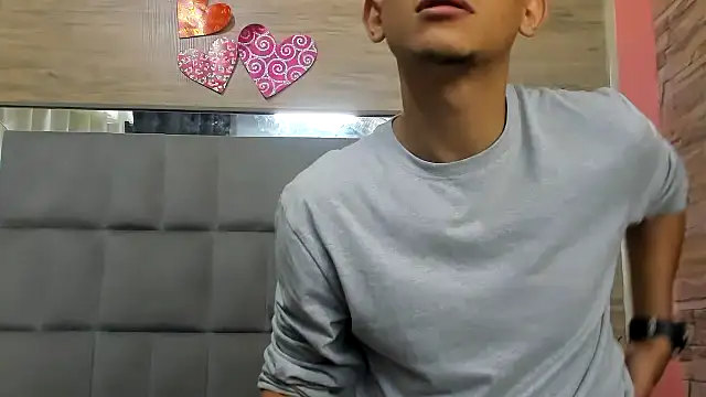 chicasirbo online show from February 16, 7:49 pm