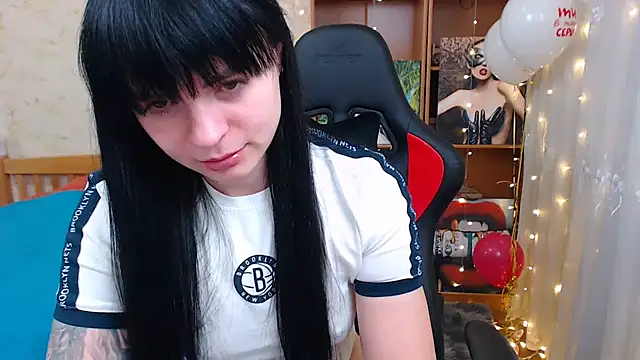 JuicyJess online show from February 17, 8:04 pm