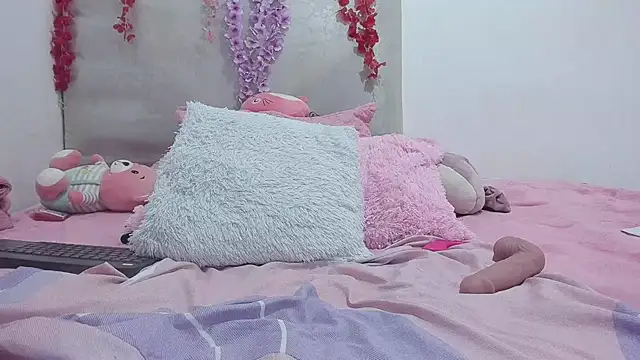 Snapshot of TiiffanyEvans1 chatting on March 21, 7:46 pm TiiffanyEvans1 online show from March 21, 7:46 pm