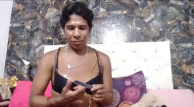 Snapshot of DesireDirtyTS__ chatting on March 16, 11:57 pm DesireDirtyTS online show from March 16, 11:57 pm