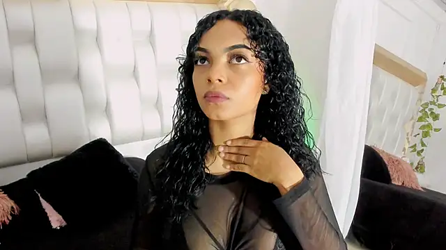 BeckyRusso online show from January 17, 12:31 pm