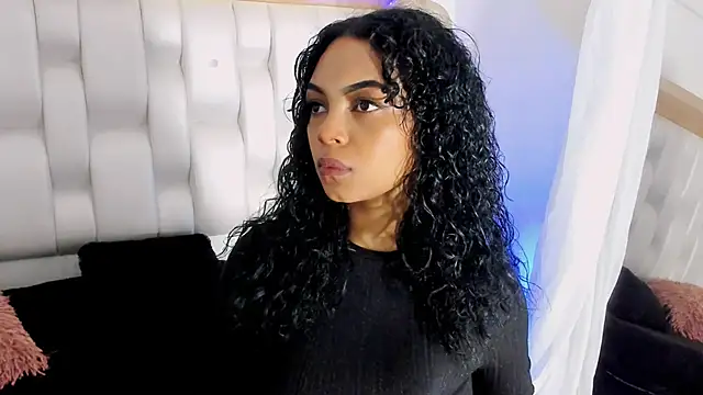 BeckyRusso online show from January 22, 11:45 am