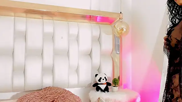 BeckyRusso online show from February 8, 12:39 pm