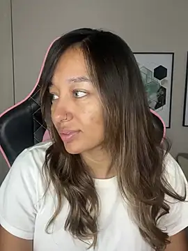 DianaHopson online show from February 14, 10:49 am