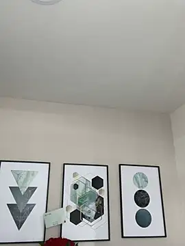 DianaHopson online show from February 15, 2:22 pm