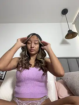 DianaHopson online show from November 27, 8:11 pm