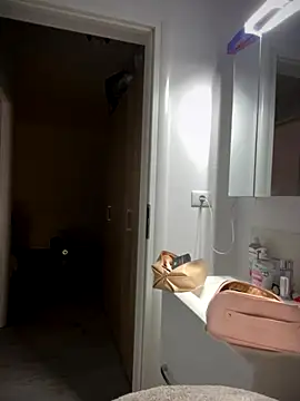 Ella Charm online show from November 2, 4:42 pm