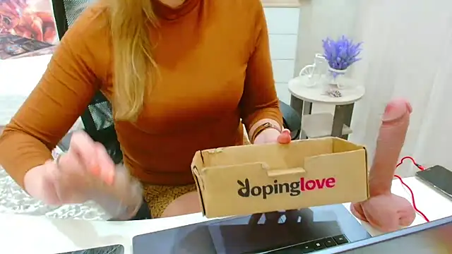 EveLove33 online show from March 9, 3:16 pm