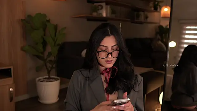 Snapshot of afrodita__25 chatting on August 4, 9:17 pm afrodita 25 online show from August 4, 9:17 pm