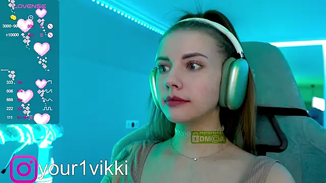 Vikki Cheese online show from January 9, 12:03 am