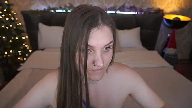 EmmyCharmm online show from December 30, 9:37 am