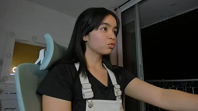 Olivia xd  online show from December 8, 1:02 am