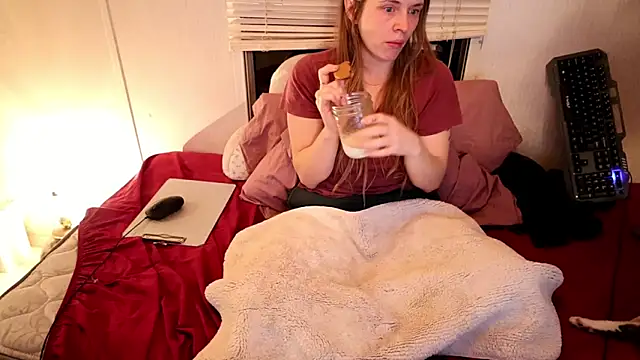 xxpixeyxx online show from March 8, 7:45 am