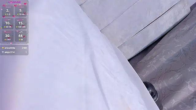 Snapshot of samantha_x_s chatting on December 29, 4:48 am samantha x s online show from December 29, 4:48 am