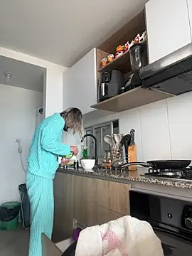 Ameellie online show from February 24, 4:38 pm