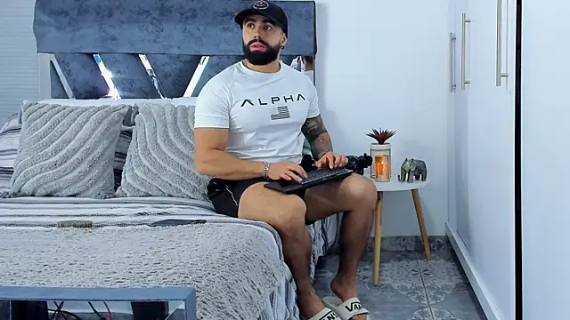 Zack Froone online show from November 20, 3:01 pm