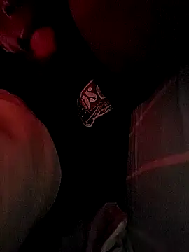 skiihot online show from March 12, 5:17 pm