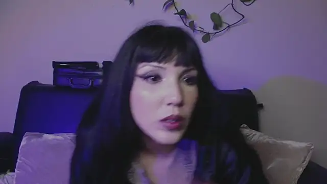 aomi xo online show from February 12, 7:55 am