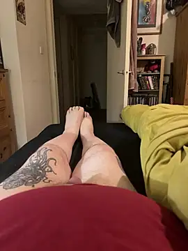 Snapshot of chatting on September 30, 9:20 pm online show from September 30, 9:20 pm