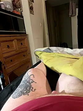 Snapshot of chatting on November 26, 10:00 pm online show from November 26, 10:00 pm