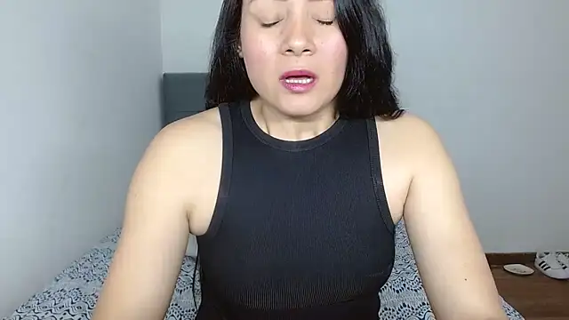 Snapshot of celeste_2023 chatting on September 26, 3:43 am celeste 2023 online show from September 26, 3:43 am