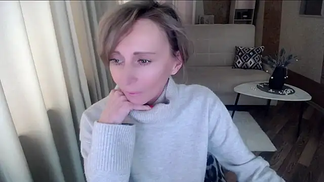 Snapshot of HornyMilf_777 chatting on March 1, 12:01 pm HornyMilf 777 online show from March 1, 12:01 pm