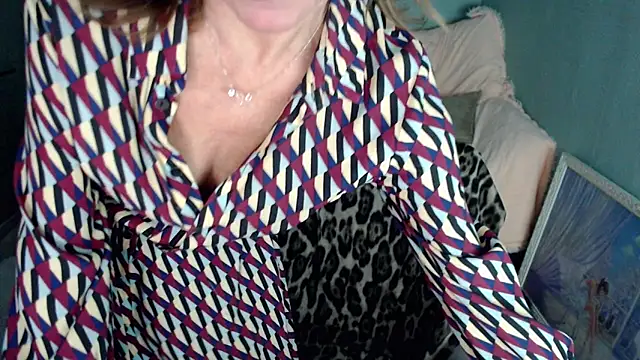 Snapshot of HornyMilf_777 chatting on March 4, 12:44 pm HornyMilf 777 online show from March 4, 12:44 pm