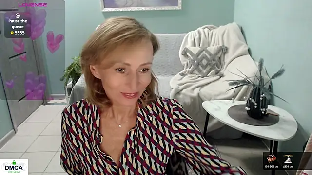 HornyMilf 777 online show from May 25, 6:30 am
