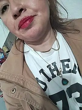 Snapshot of isabellacen chatting on October 16, 2:29 pm isabellacen online show from October 16, 2:29 pm