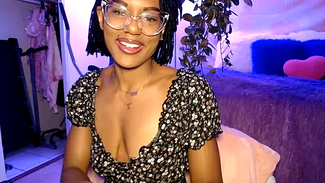 Snapshot of CocoSage chatting on July 6, 4:53 am CocoSage online show from July 6, 4:53 am
