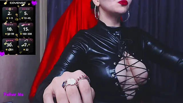 Snapshot of mia-joy chatting on October 2, 6:37 pm mia-joy online show from October 2, 6:37 pm