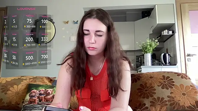 Snapshot of Teylor_Love chatting on June 23, 1:53 pm Teylor Love online show from June 23, 1:53 pm