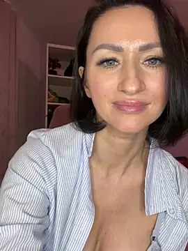 Snapshot of KatyEvanss chatting on March 4, 1:49 pm KatyEvanss online show from March 4, 1:49 pm