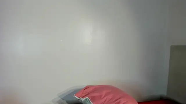 Snapshot of Cloe_Leee chatting on March 15, 8:15 am Cloe Leee online show from March 15, 8:15 am