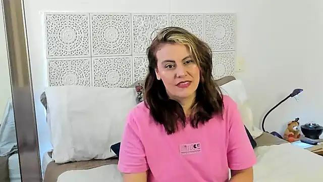 Snapshot of V_monse chatting on December 17, 3:06 pm V monse online show from December 17, 3:06 pm