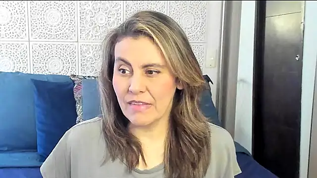 Snapshot of V_monse chatting on January 30, 4:13 pm V monse online show from January 30, 4:13 pm