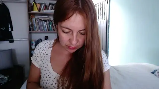 Snapshot of violetapeter_1 chatting on July 17, 8:57 pm violetapeter 1 online show from July 17, 8:57 pm