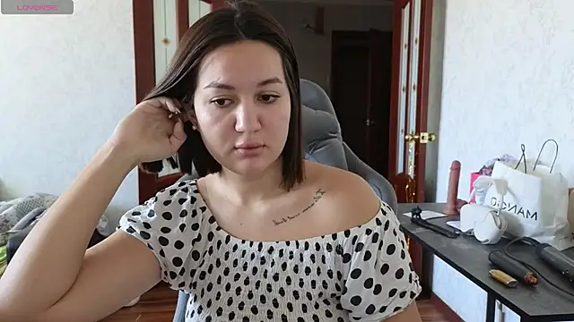 Nelly Fischer online show from March 23, 6:37 am