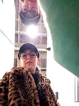 Ulyana72882 online show from December 23, 2:50 pm