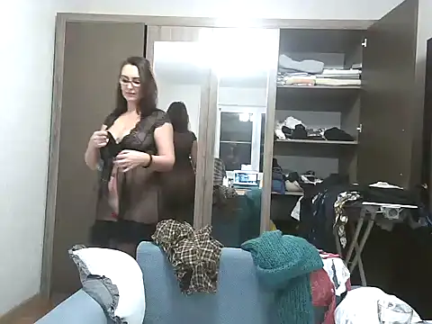 Ulyana72882 online show from January 2, 11:16 pm