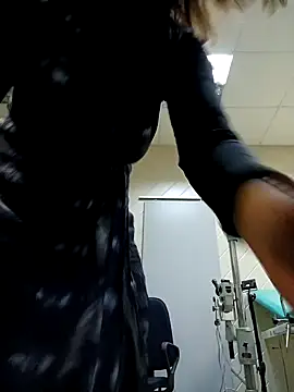 Ulyana72882 online show from February 11, 8:37 am