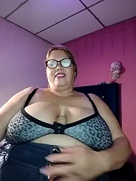 EllisW8 online show from September 23, 10:57 pm