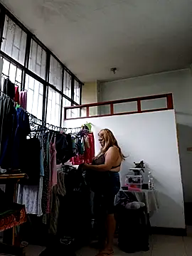 EllisW8 online show from September 25, 11:58 am