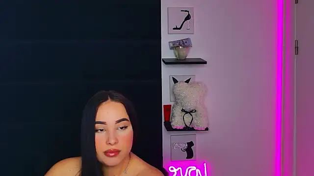 Snapshot of MissAmeliaa chatting on April 28, 11:26 am MissAmeliaa online show from April 28, 11:26 am