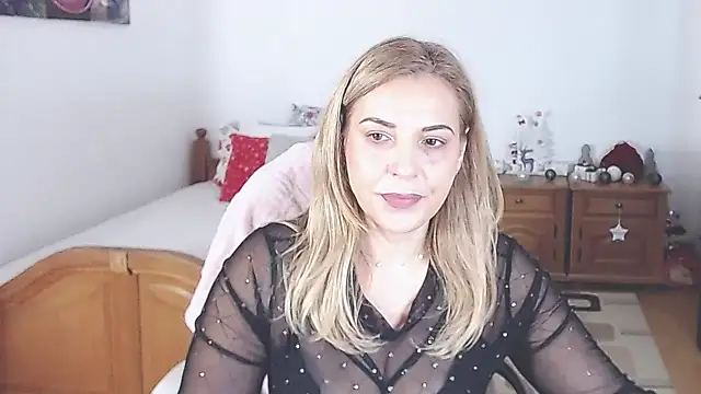 evamaria2024 online show from December 9, 7:50 am