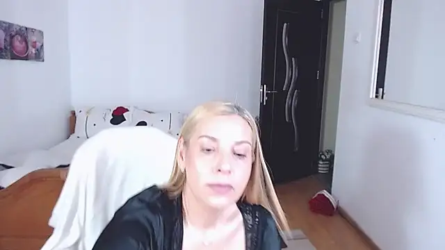 evamaria2024 online show from September 23, 7:33 am