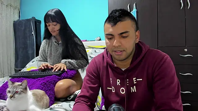 2ScarletandRyan8 online show from September 16, 10:05 am