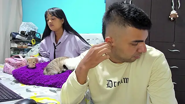 2ScarletandRyan8 online show from February 22, 10:58 am